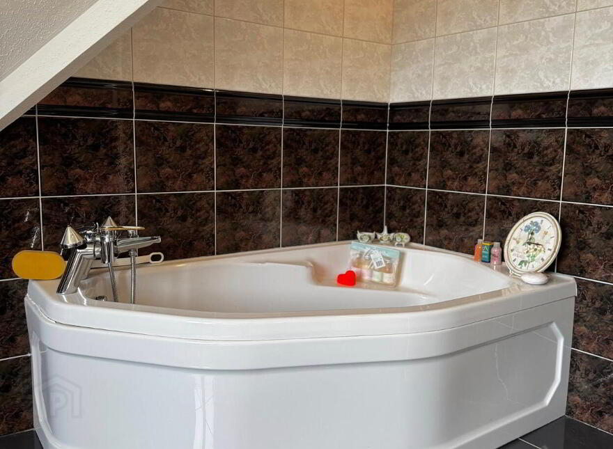 Ratheane House, 76a Charlotte Street, Ballymoney, BT53 6AZ