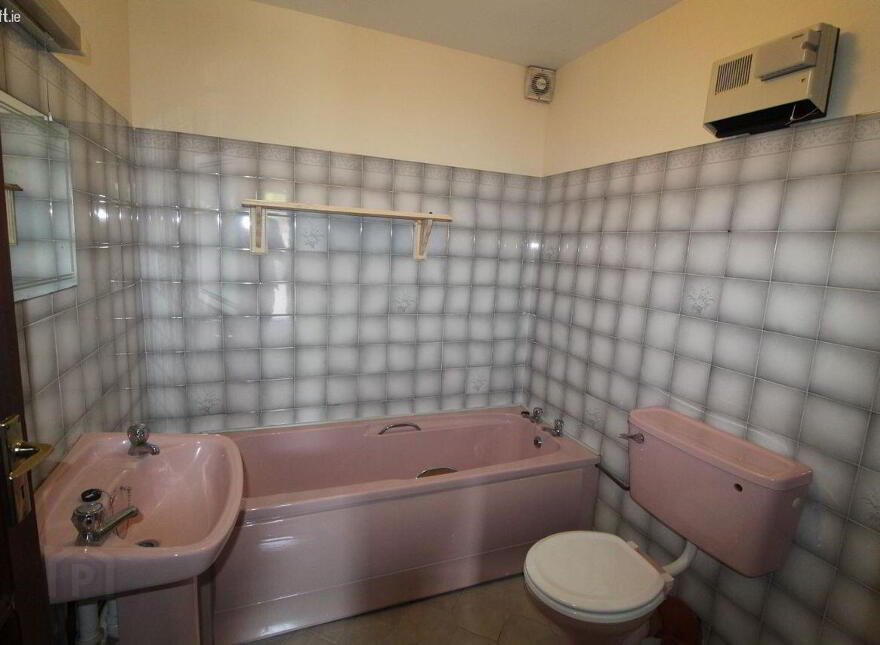 2a Rosecourt, Muddy Hill, Mallow