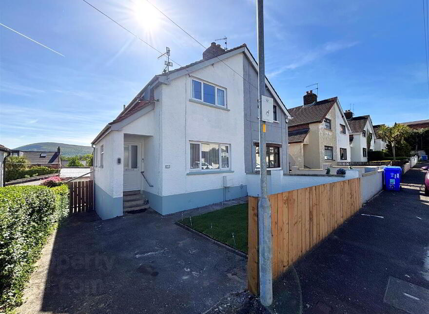 10 Hoylake Park, Oldpark, Belfast, BT14 6PR photo