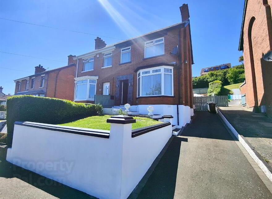 988 Crumlin Road, Belfast, BT14 8FH photo