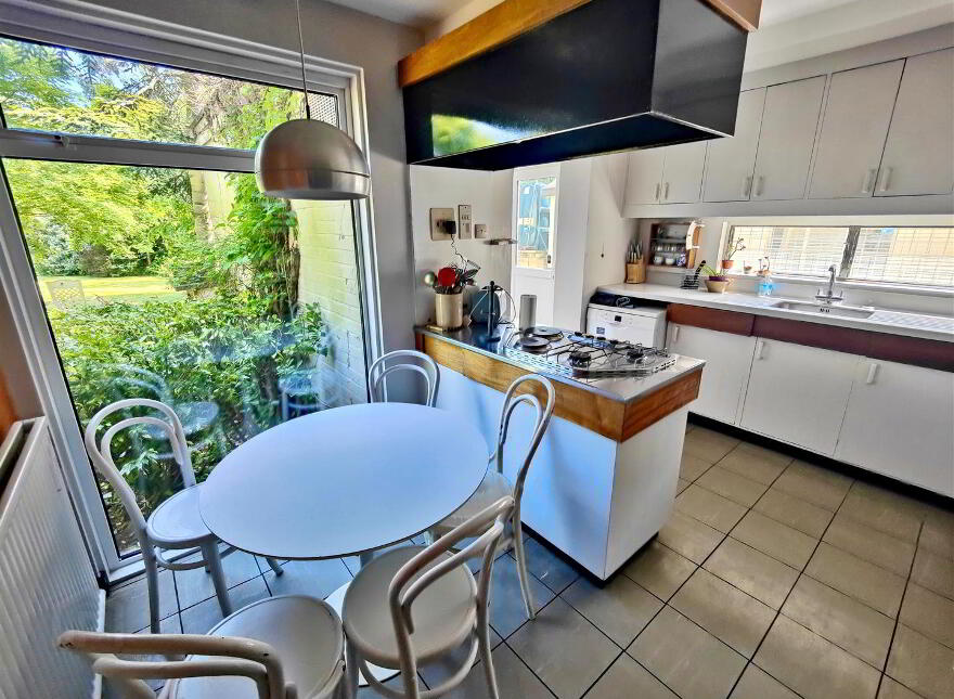 601 Antrim Road, Belfast, BT15 4DX