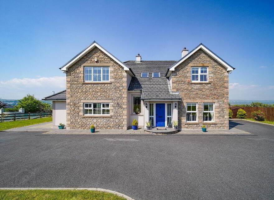 7 Raymoghey Heights, Manorcunningham, F92D4E6
