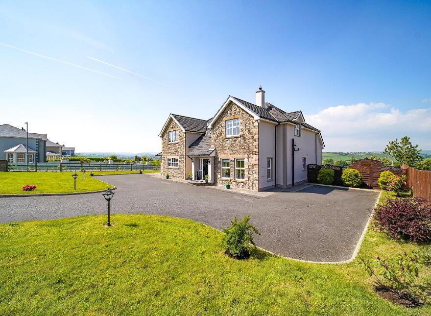 7 Raymoghey Heights, Manorcunningham, F92D4E6