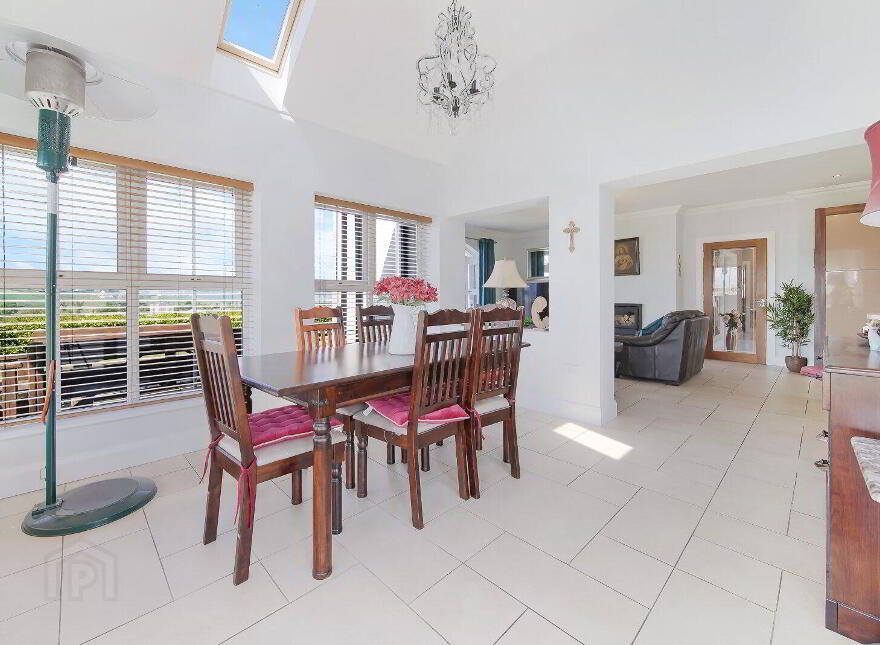7 Raymoghey Heights, Manorcunningham, F92D4E6