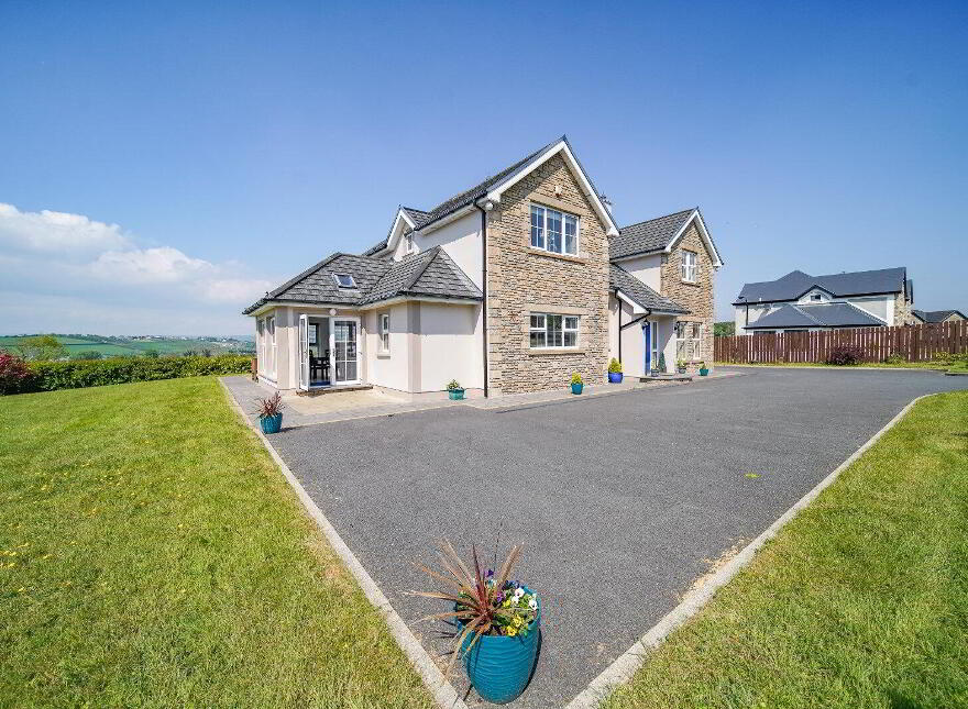 7 Raymoghey Heights, Manorcunningham, F92D4E6