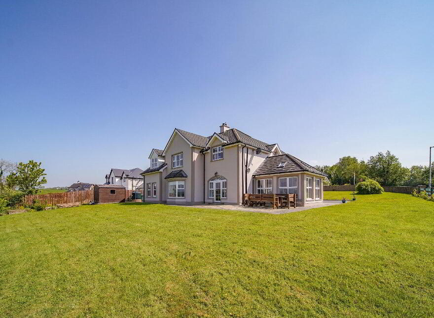 7 Raymoghey Heights, Manorcunningham, F92D4E6