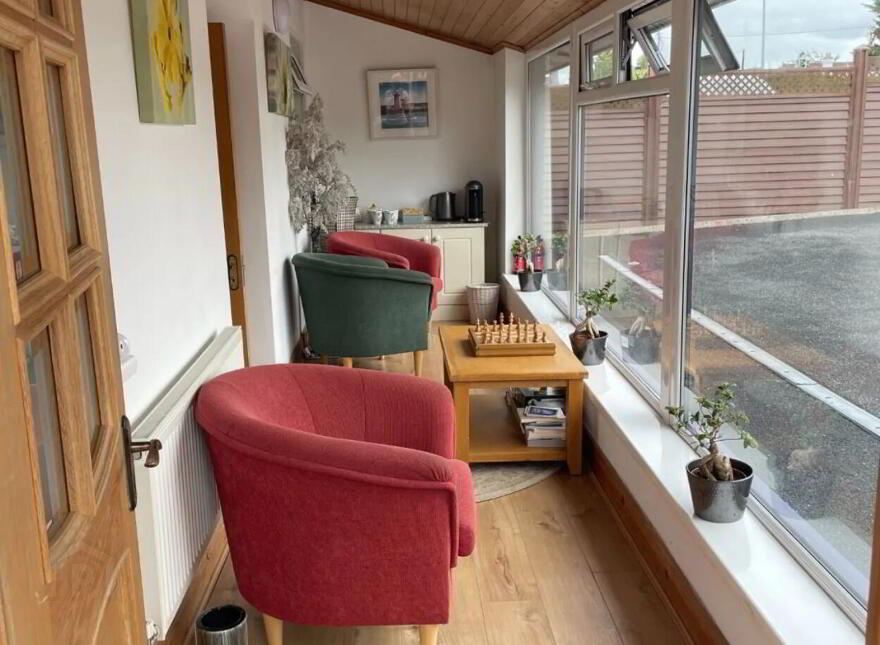 Roscommon Road, Athlone, N37WT18