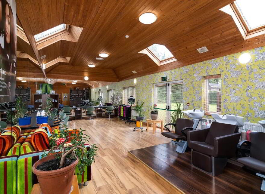 Roscommon Road, Athlone, N37WT18