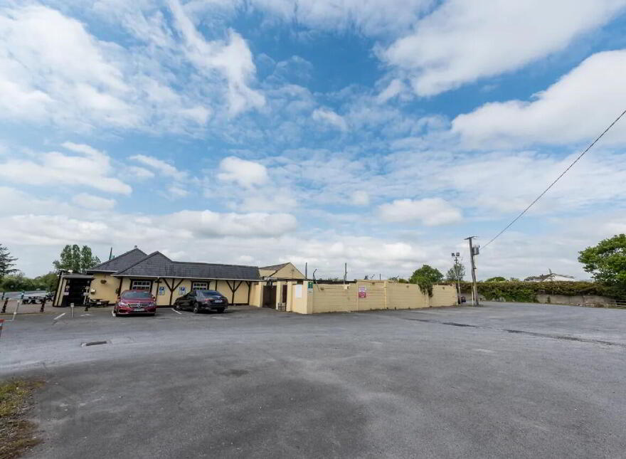 The Holy Cross Bar, & Restaurant, Holycross, Butlerstown, Waterford City, X91HX93