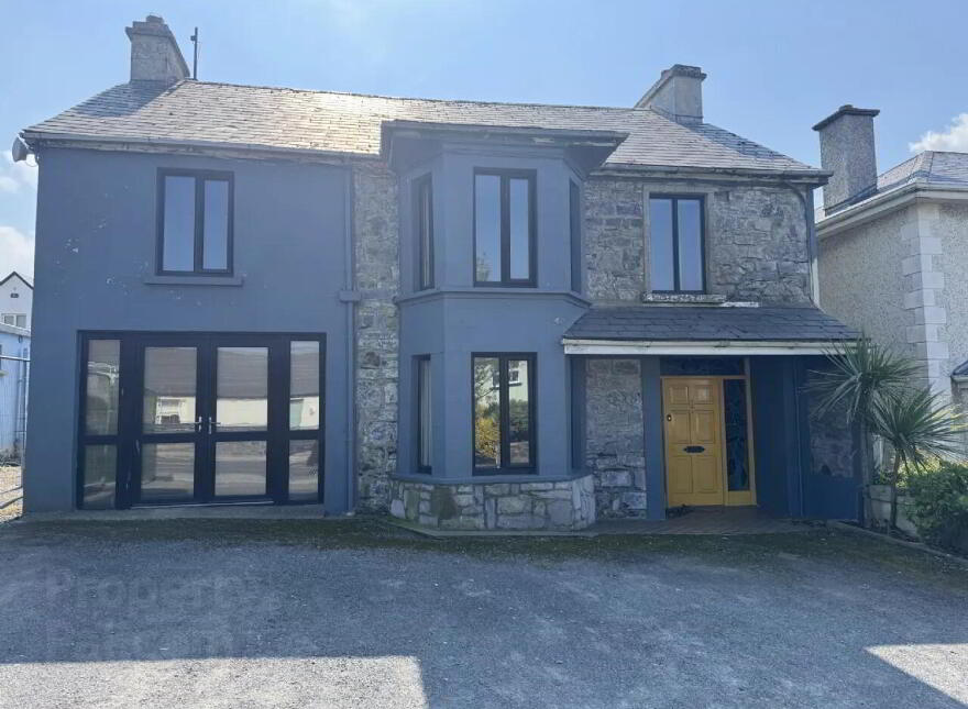 Main Street, Enniscrone, F26Y599 photo