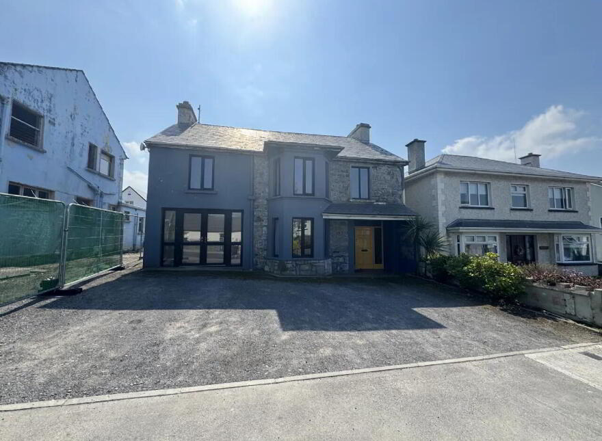 Main Street, Enniscrone, F26Y599
