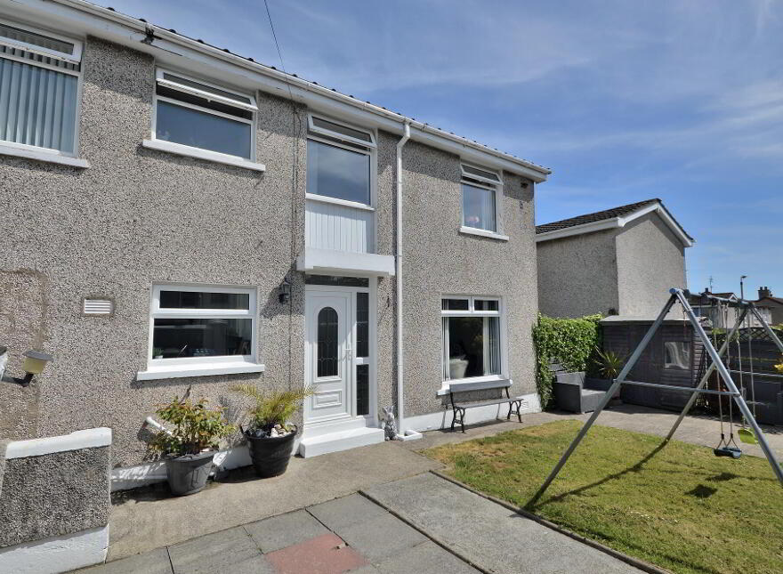 38 Ballyhalbert Gardens, Bangor, BT19 1SF photo