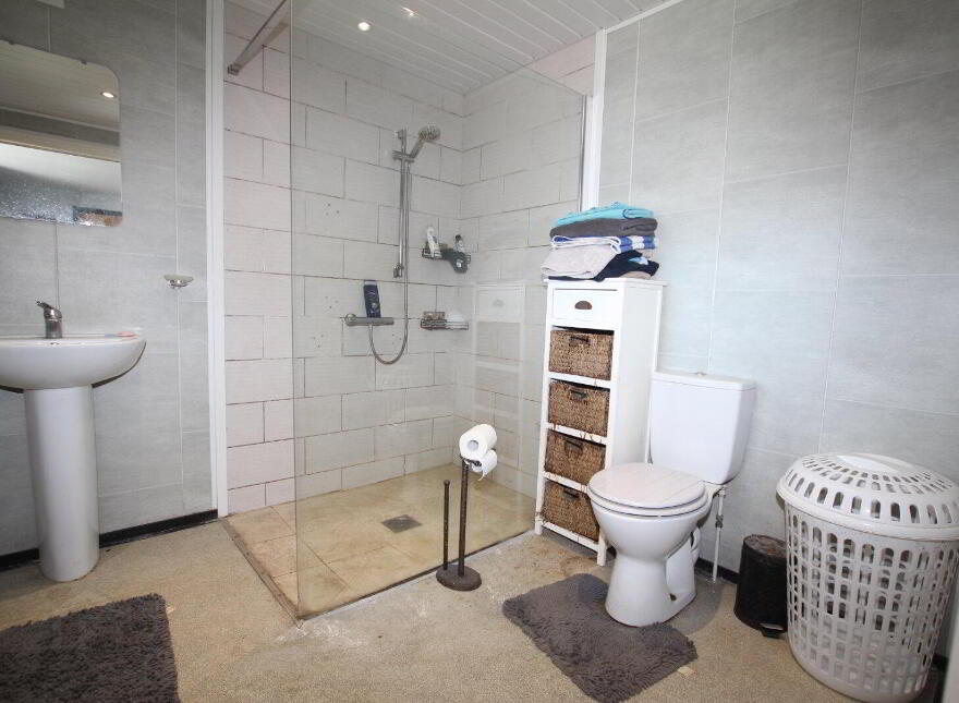 34 Premier Drive, Belfast, BT15 3LX