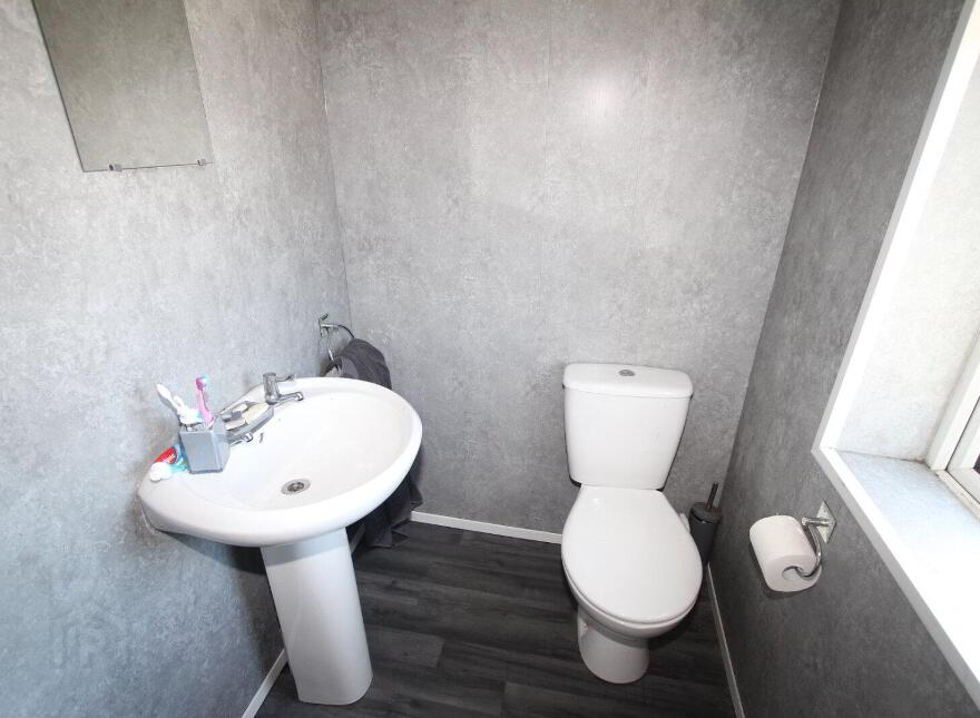 34 Premier Drive, Belfast, BT15 3LX