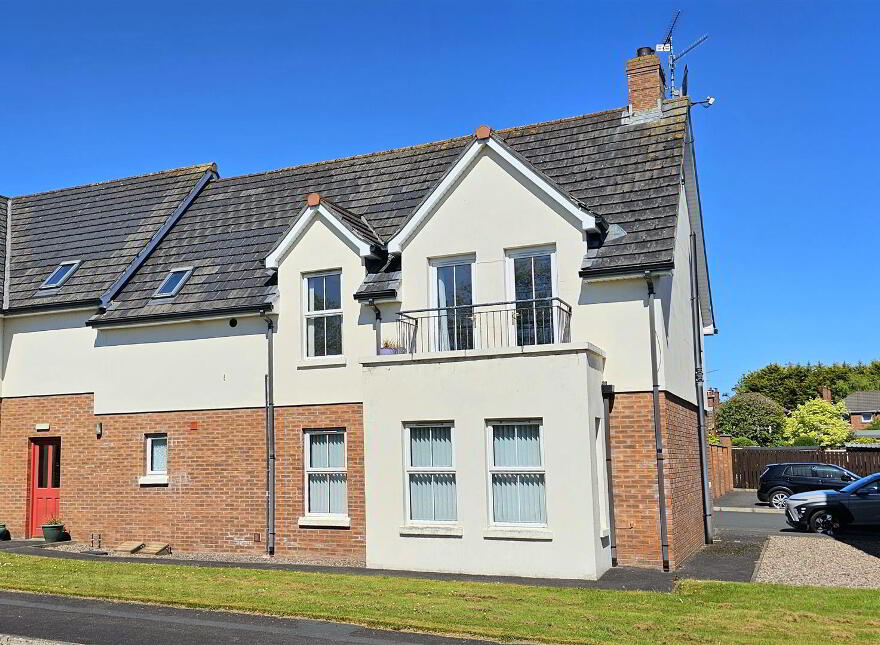 3 Rose Court, Carrickfergus, BT38 8FT photo
