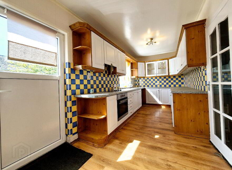 39 Hunters Crescent, Omagh, BT78 5EH