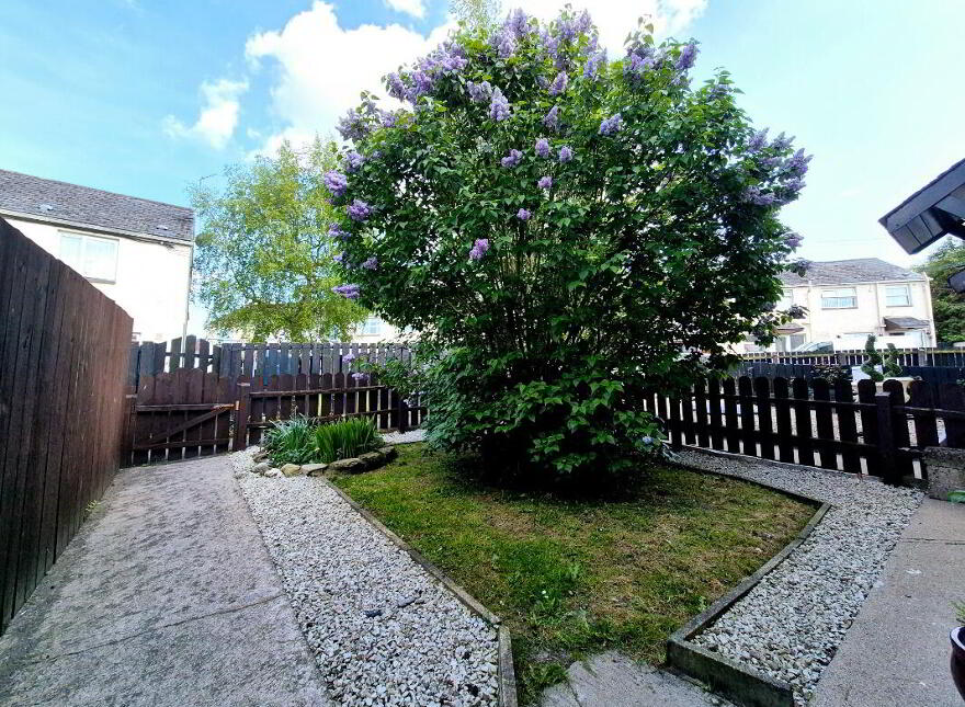 39 Hunters Crescent, Omagh, BT78 5EH