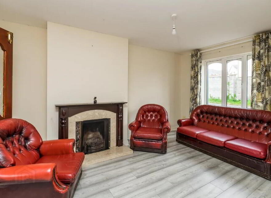 5 Bank Gardens, Henry Street, F42F884