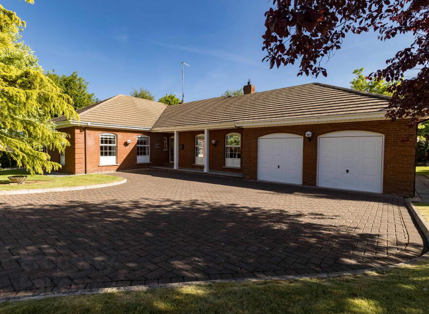 8 Castle Lodge, Castlewellan Road, Banbridge, BT32 4RN photo