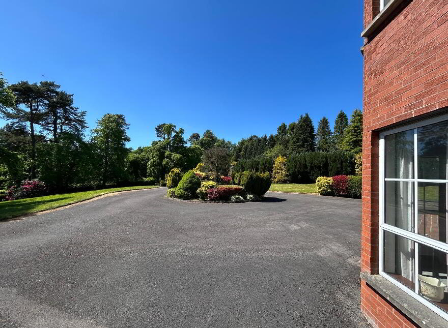 4 Retreat Close, Omagh, BT79 0HW