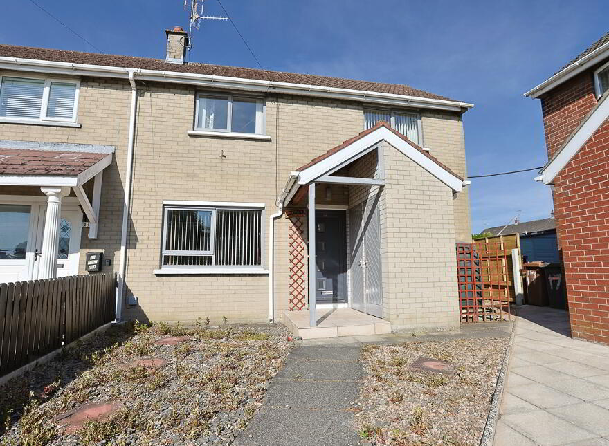 18 Ulsterville Park, Portadown, Craigavon, BT63 5EY photo