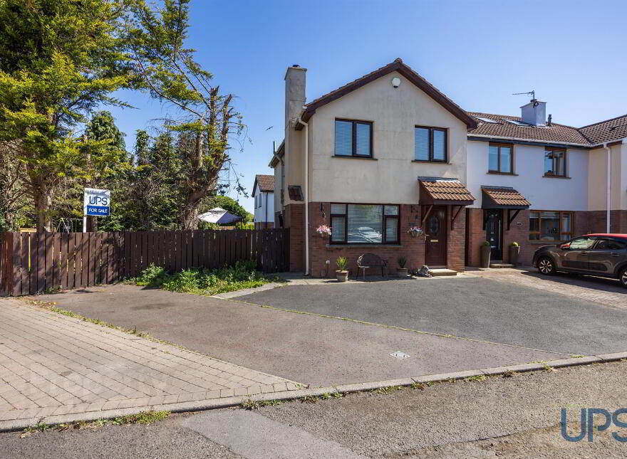 15 Moor Park Gardens, Blacks Road, Belfast, BT10 0QG photo