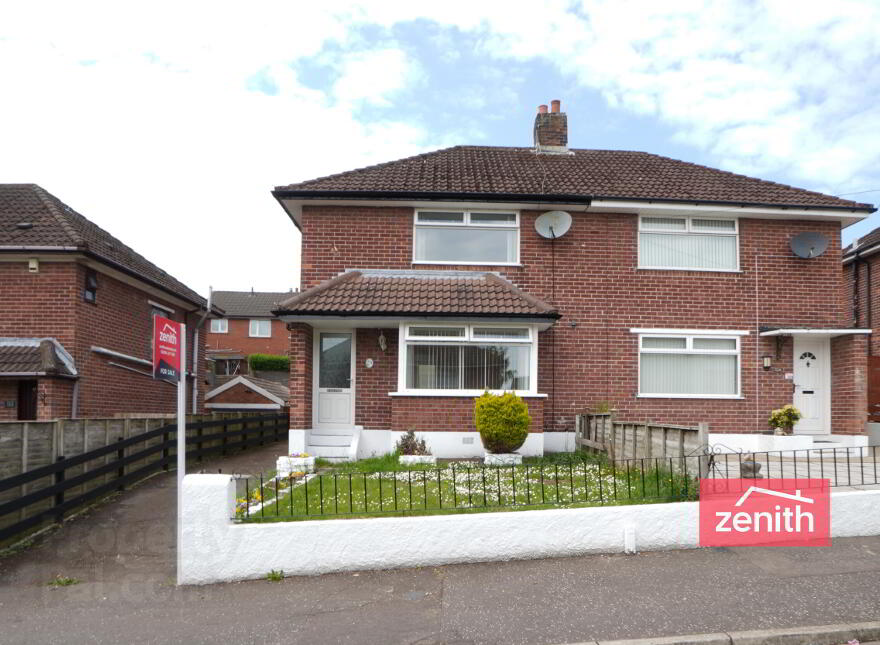 124 Kilcoole Park, Belfast, BT14 8LD photo