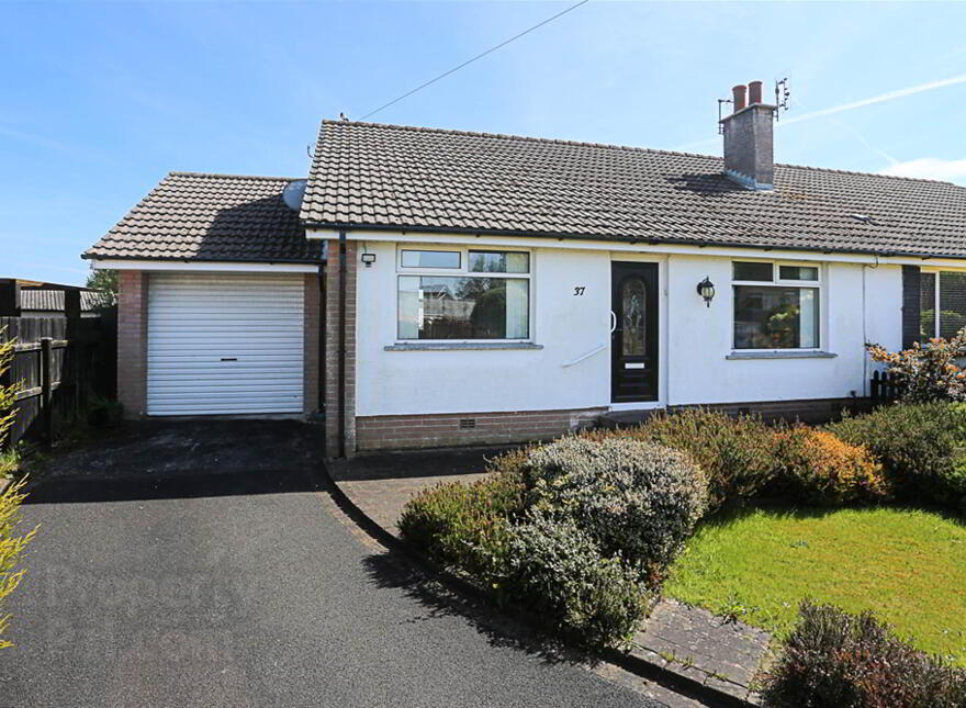 37 Lynne Crescent, Bangor, BT19 1PA photo