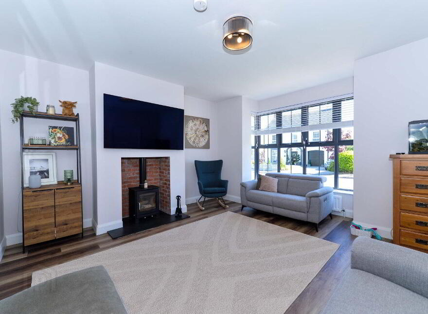 4 Lislaynan Heights, Ballycarry, Carrickfergus, BT38 9TY