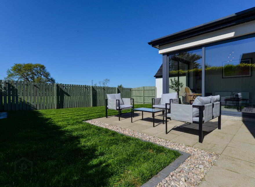 4 Lislaynan Heights, Ballycarry, Carrickfergus, BT38 9TY