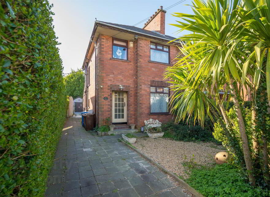 4 Richdale Drive, Cultra, Holywood, BT18 0AJ photo