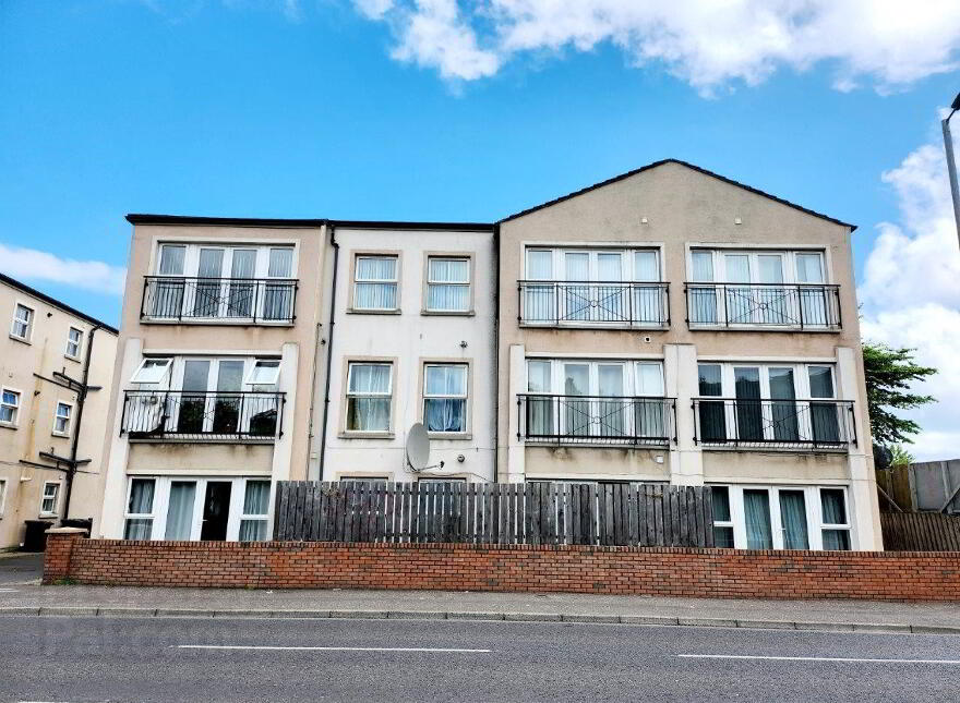 8 Lesley Lodge, 127 Antrim Road, Newtownabbey, BT36 7QS photo