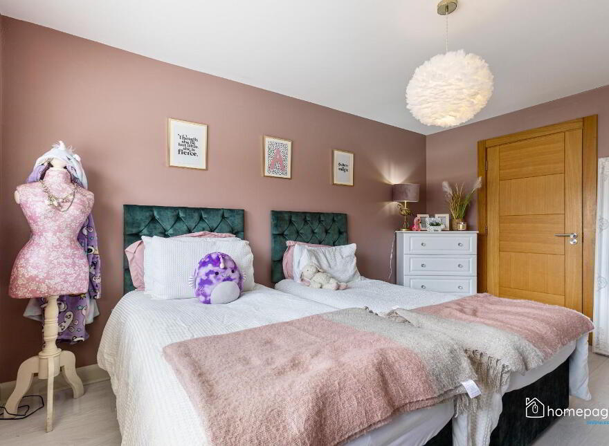 24 Briar Hill, Greysteel, Derry / Londonderry, BT47 3DE