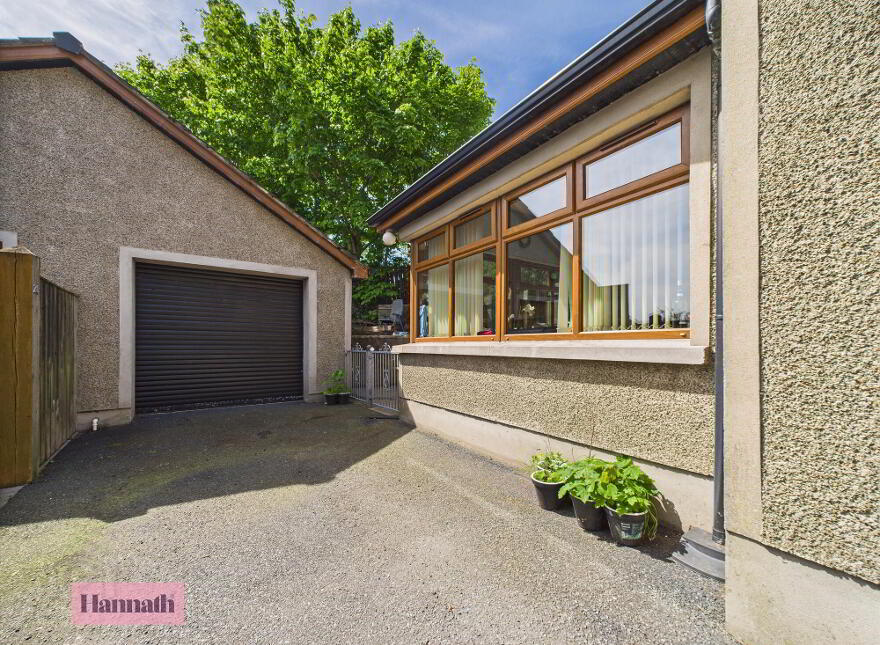 28 Tandragee Road, Markethill, BT60 1TF