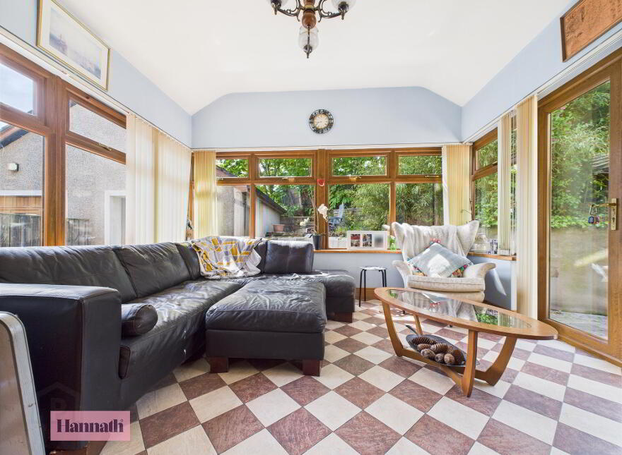 28 Tandragee Road, Markethill, BT60 1TF