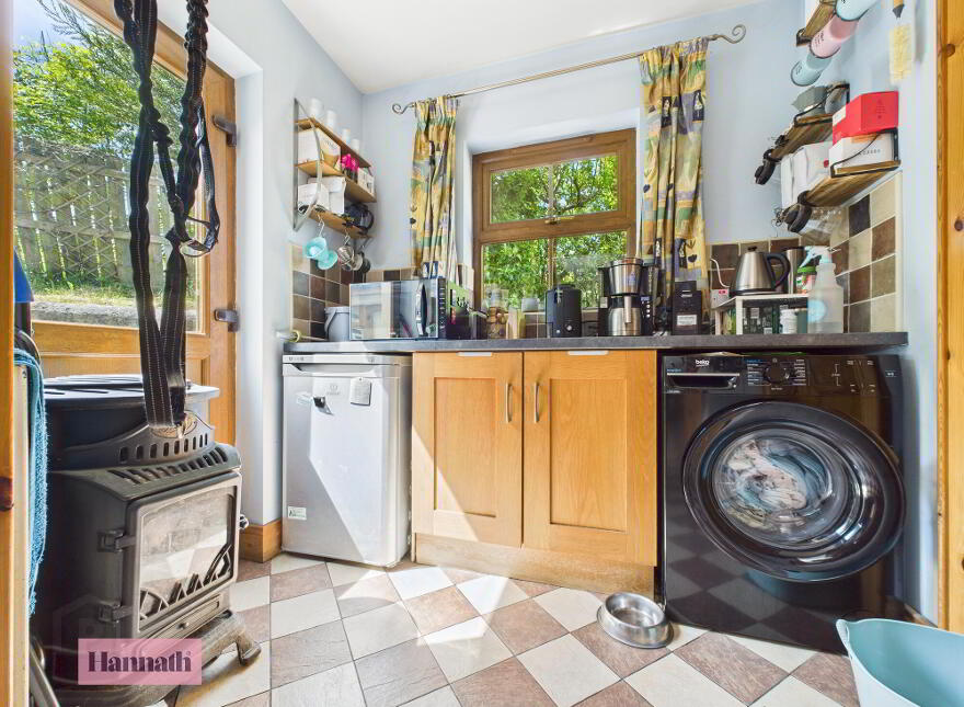 28 Tandragee Road, Markethill, BT60 1TF