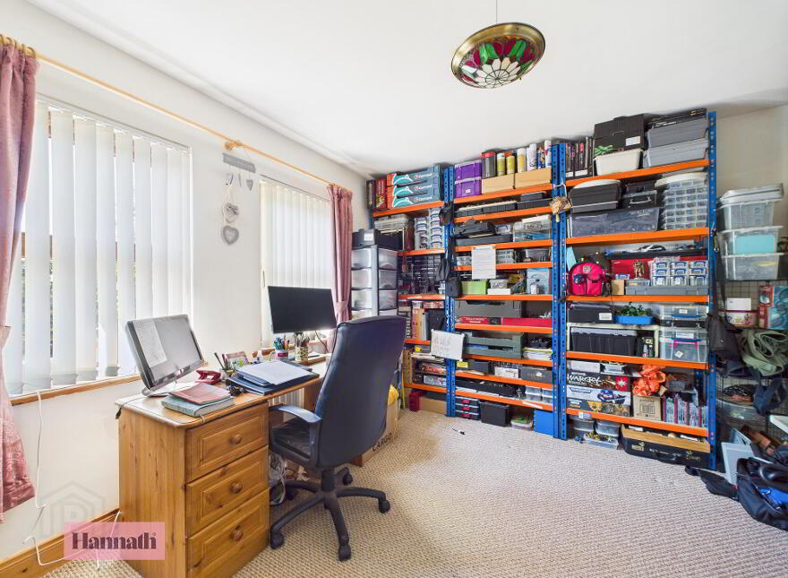 28 Tandragee Road, Markethill, BT60 1TF