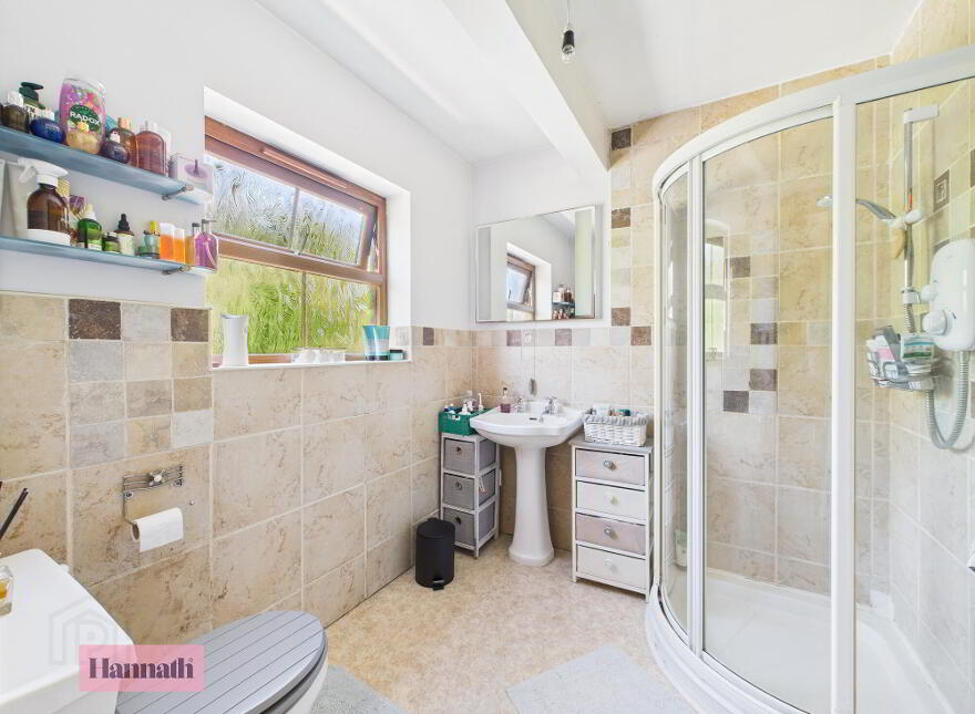28 Tandragee Road, Markethill, BT60 1TF