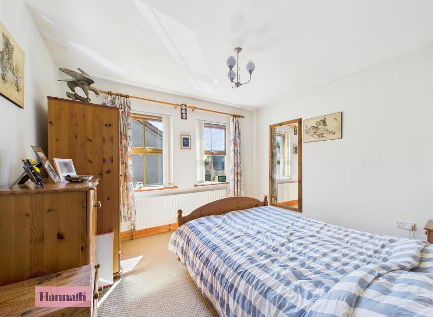 28 Tandragee Road, Markethill, BT60 1TF