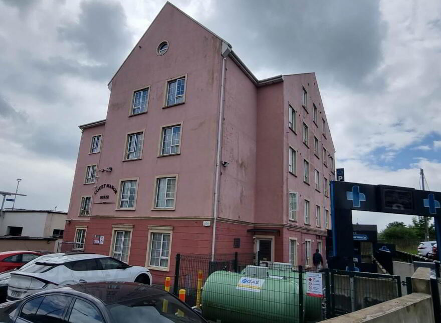 11 Court Manor House, Letterkenny, F92HT65 photo
