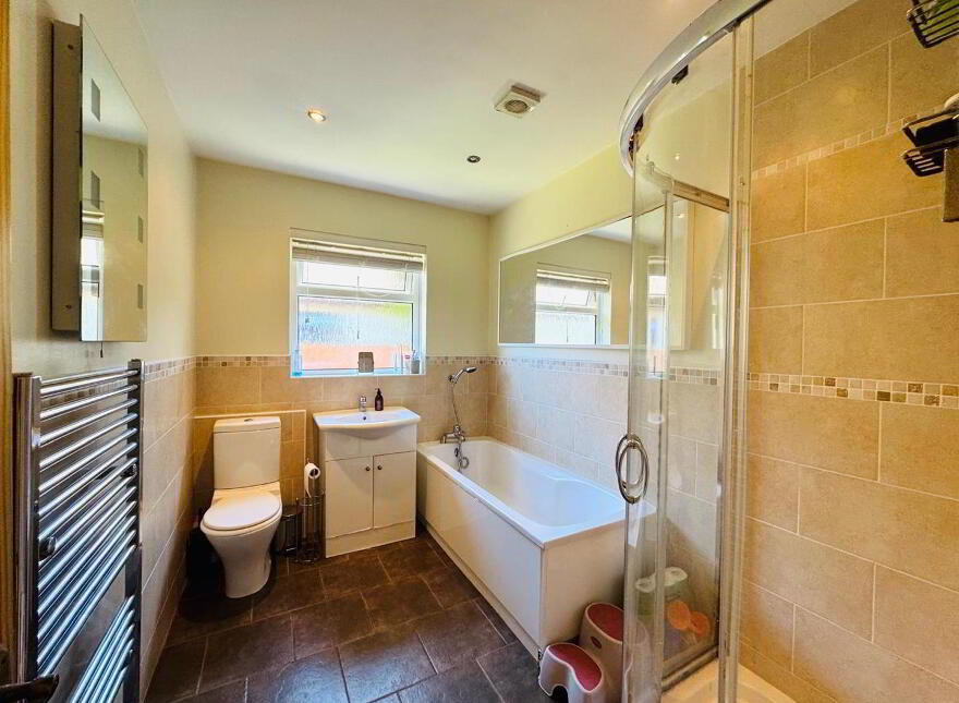 48 Dellwood, Eglinton, L'Derry, BT47 3XE