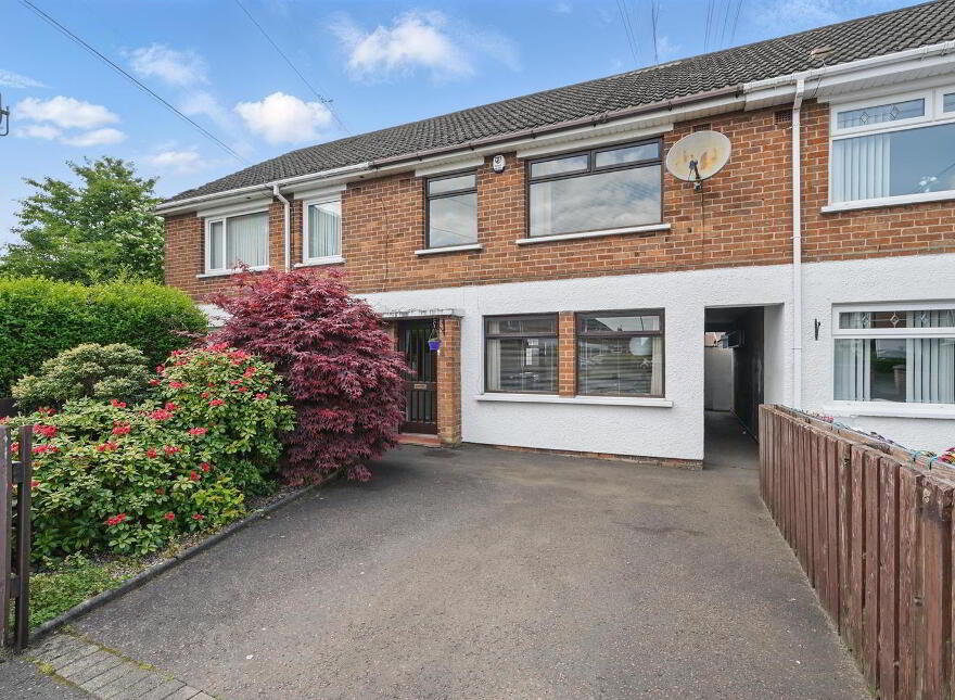 24 Erinvale Park, Belfast, BT10 0FR photo