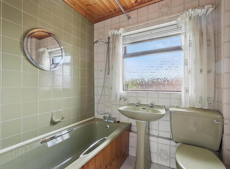 24 Erinvale Park, Belfast, BT10 0FR
