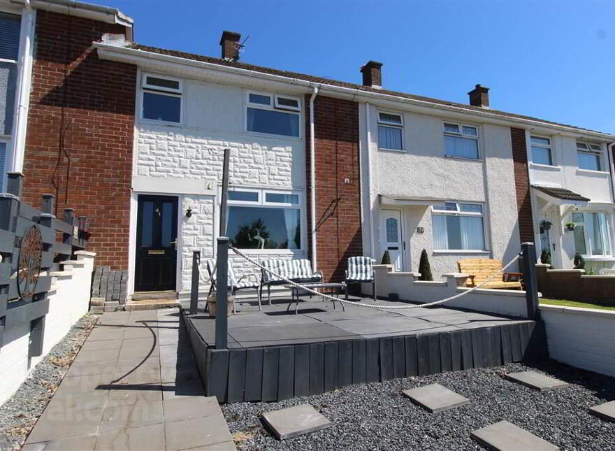 41 Cairnsmore Avenue, Dundonald, Belfast, BT16 2SE photo
