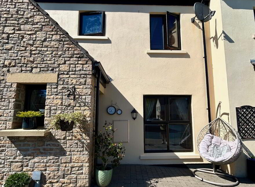 6 Carmoney Court, Derry/Londonderry, BT47 3FX photo