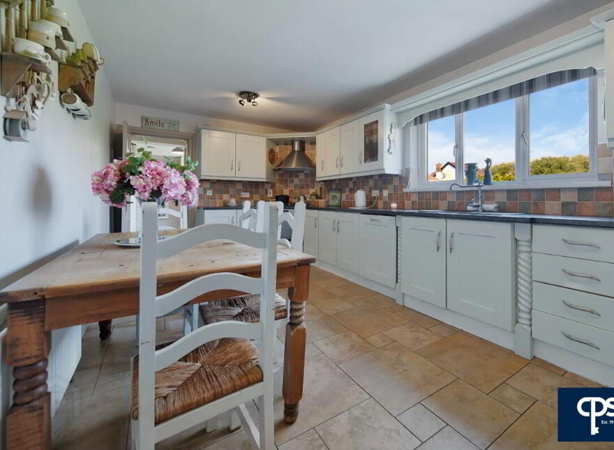 15 Ashbourne View, Omagh, BT78 1HN