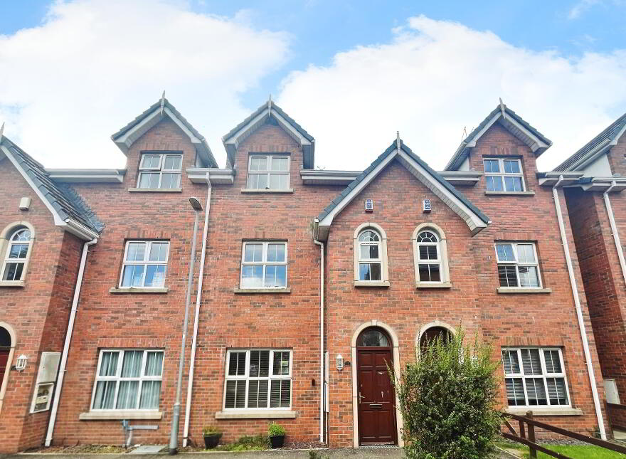 11 Millars Ford, Lisburn, BT28 1JY photo