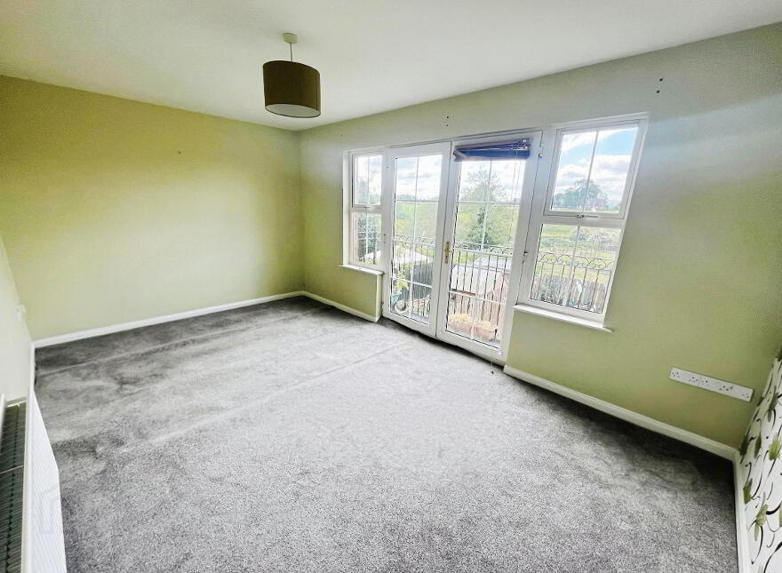11 Millars Ford, Lisburn, BT28 1JY