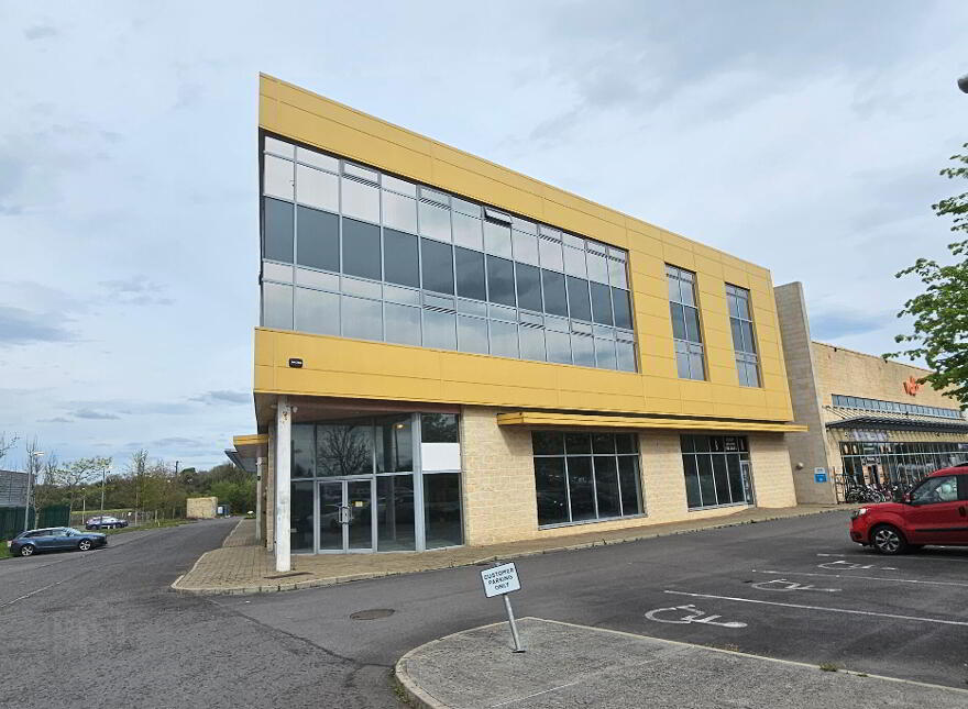 Unit 4, Shannonside Retail Park, Dublin Road, Carrick-On-Shannon, N41HE40