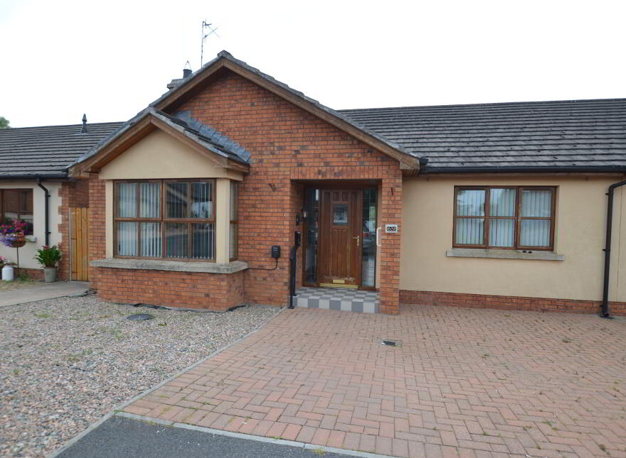 69 Deans Grange, Craigavon, BT65 5EU photo